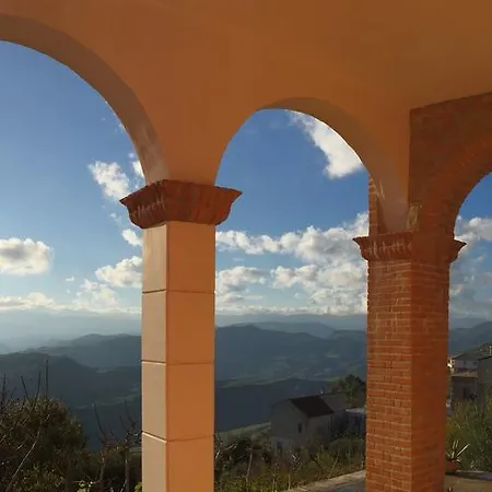 Castello Michelina Bed & Breakfast 3*