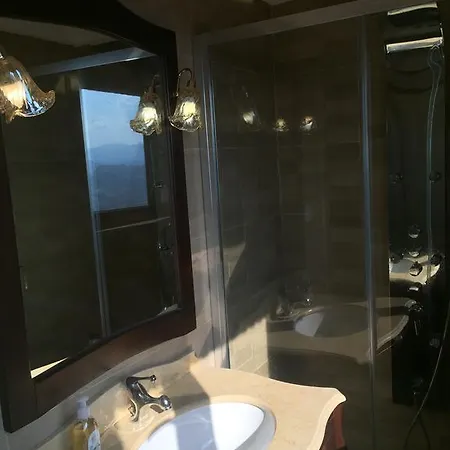 Castello Michelina 산 니콜라 델랄토