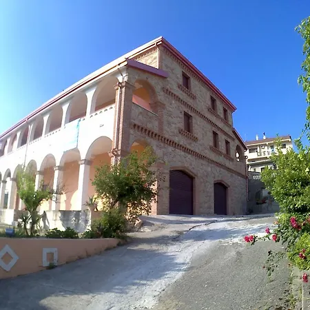 Castello Michelina 3* San Nicola dellʼAlto