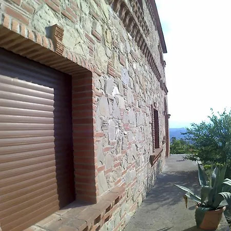 Castello Michelina 산 니콜라 델랄토