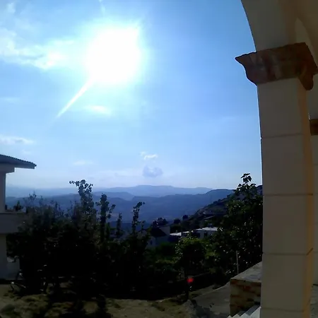 B&B Castello Michelina 산 니콜라 델랄토