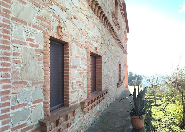 Castello Michelina 3* San Nicola dellʼAlto