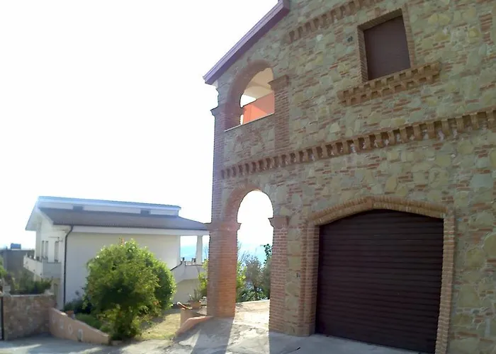 Castello Michelina לינה וארוחת בוקר