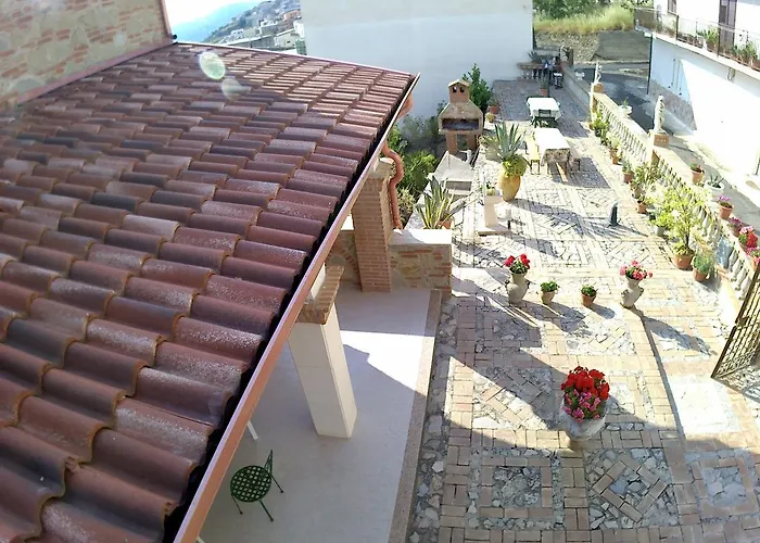 Castello Michelina לינה וארוחת בוקר