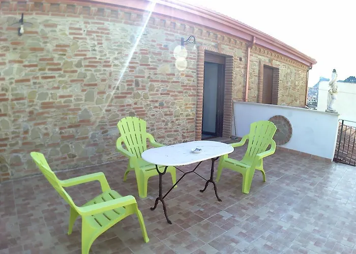 לינה וארוחת בוקר Castello Michelina San Nicola dellʼAlto