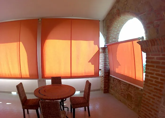 Castello Michelina לינה וארוחת בוקר